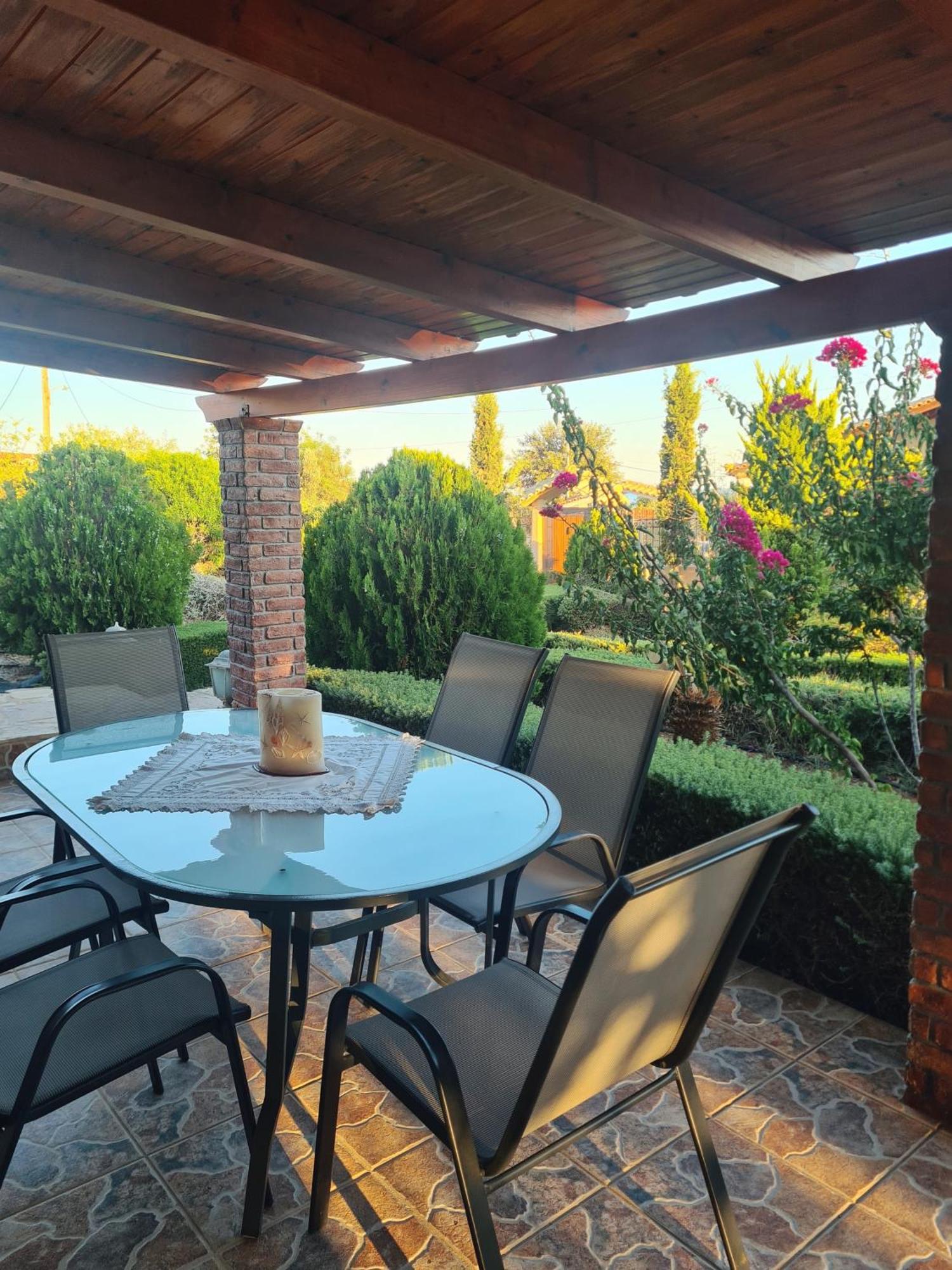 Guesthouse Petrothalassa Porto Heli Dış mekan fotoğraf